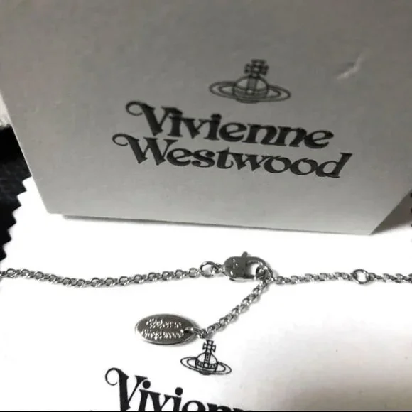 Vivienne Westwood Necklace Bas relief Silver